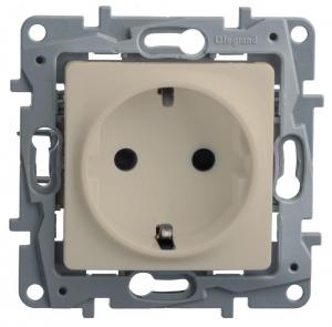 Розетка с/з, винт. клем. Слоновая кость Etika Legrand